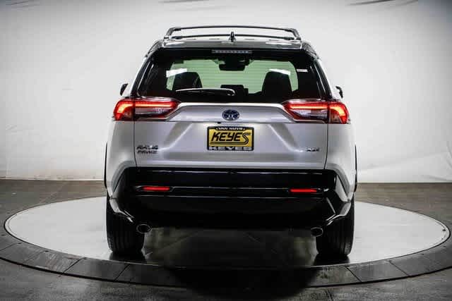 Thumbnail: 2021 Toyota RAV4 - 4