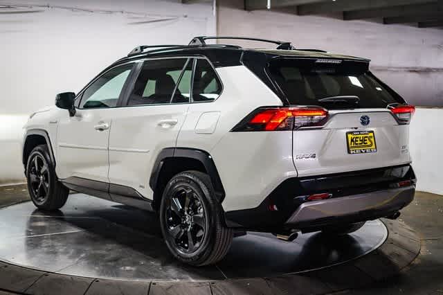 Thumbnail: 2019 Toyota RAV4 - 8