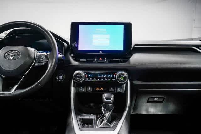 Thumbnail: 2023 Toyota RAV4 - 9