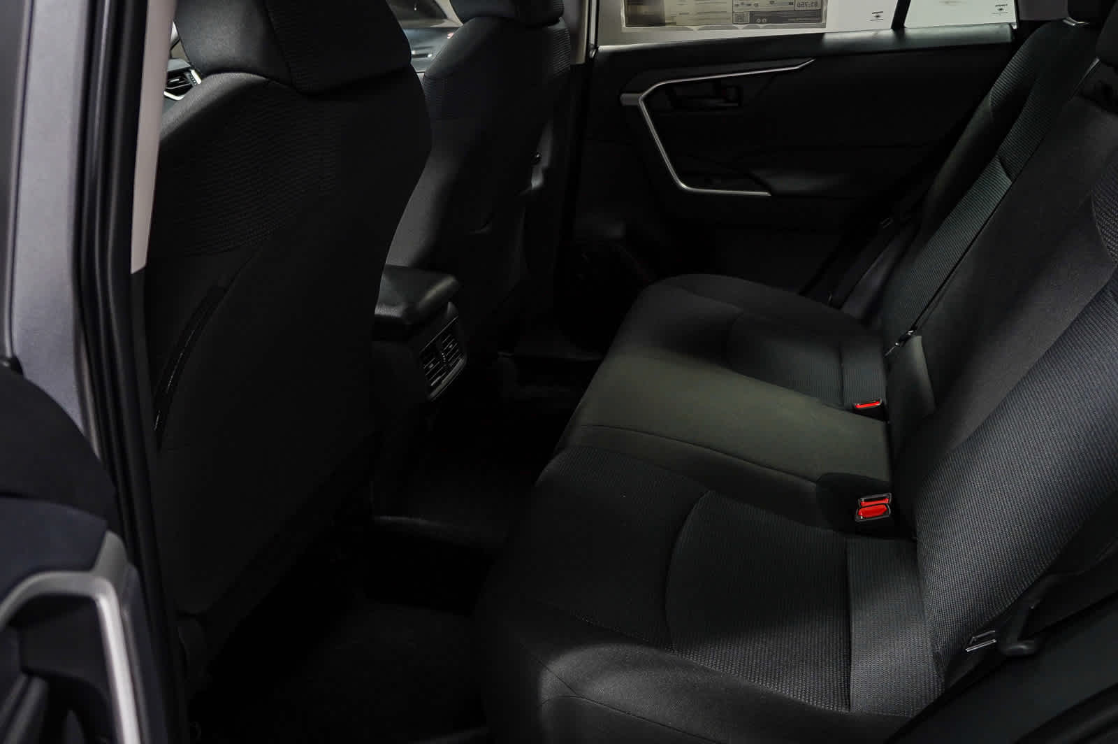 Thumbnail: 2025 Toyota RAV4 - 23