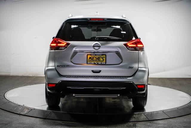 Thumbnail: 2017 Nissan Rogue - 3