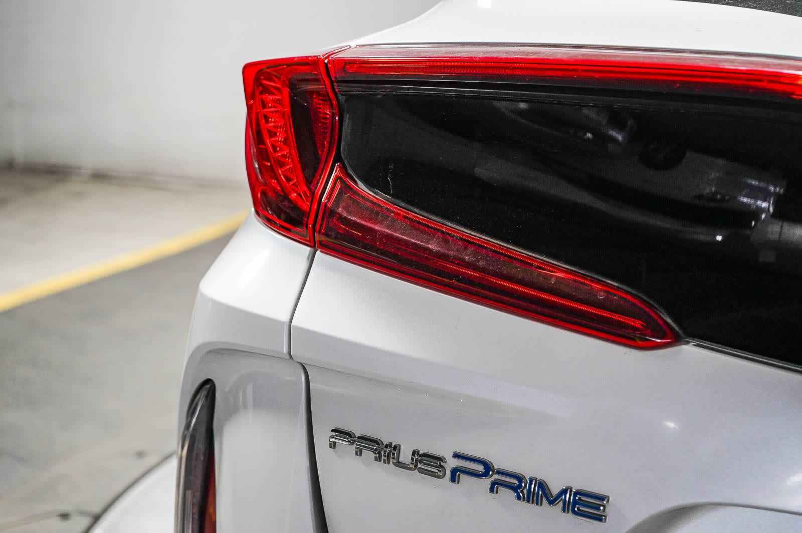 Thumbnail: 2021 Toyota Prius Prime - 12