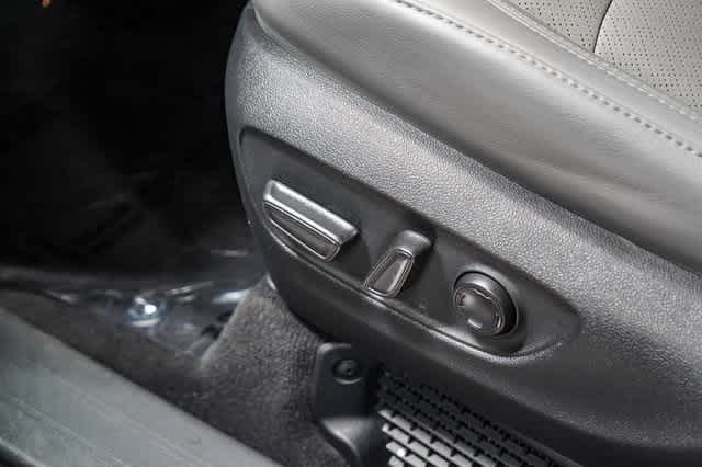 Thumbnail: 2024 Toyota Sienna - 24