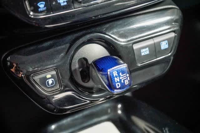 Thumbnail: 2016 Toyota Prius - 18