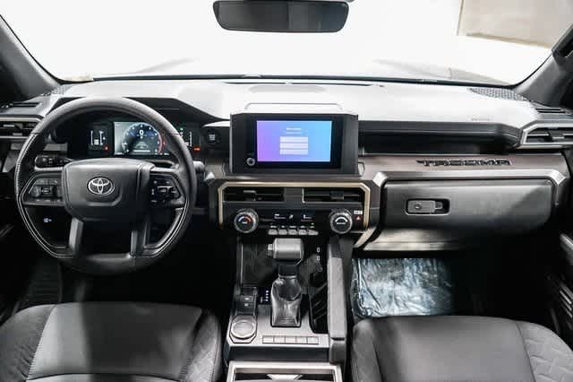 2025 Toyota Tacoma SR5 13