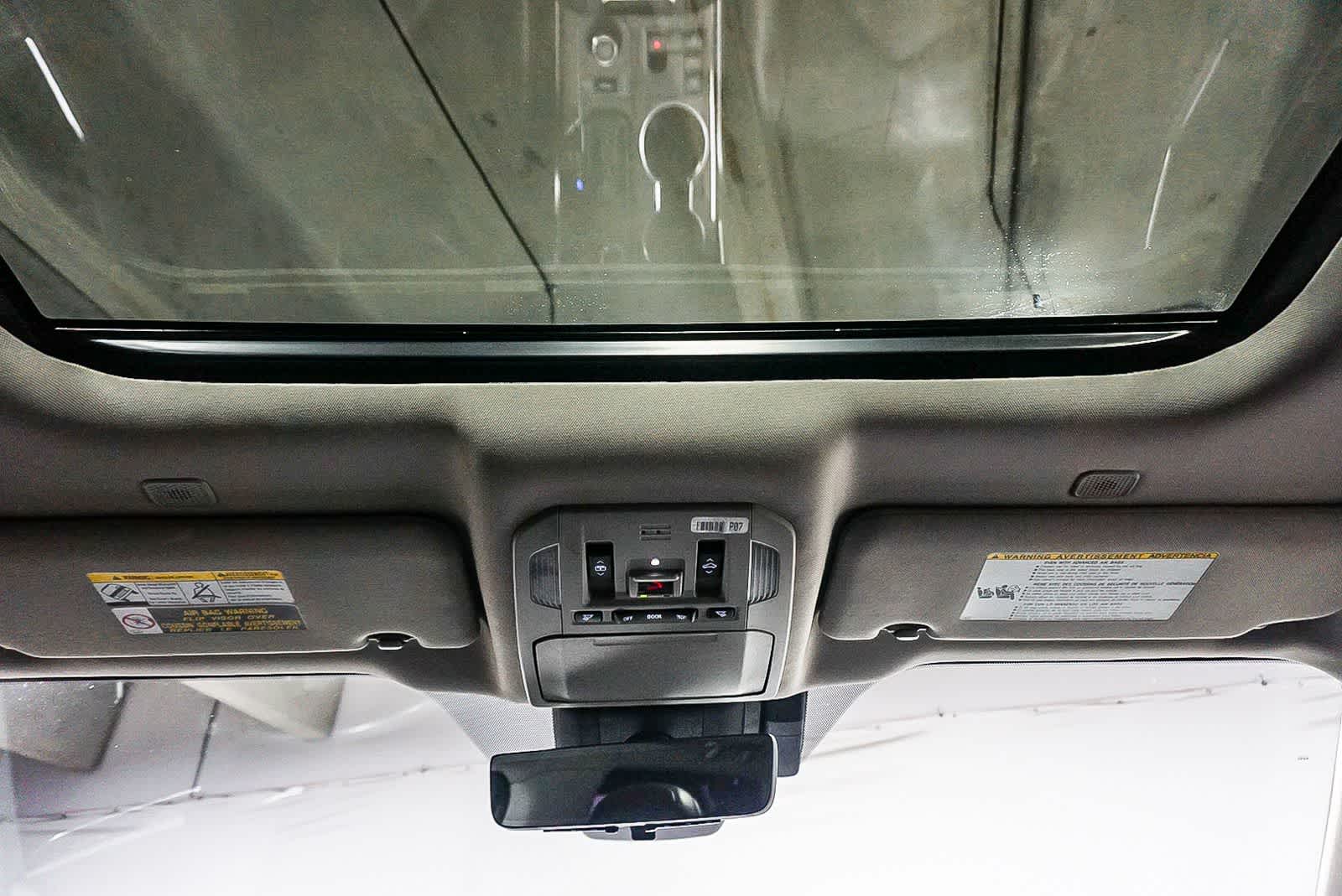 Thumbnail: 2023 Toyota Highlander - 13