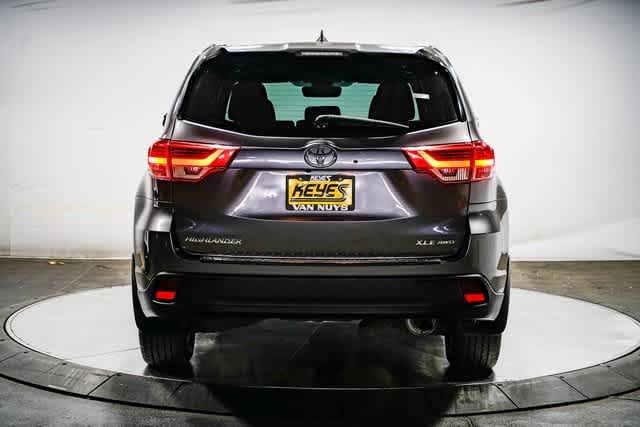 Thumbnail: 2019 Toyota Highlander - 3