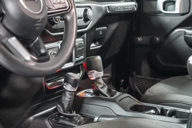 Thumbnail: 2019 Jeep Wrangler - 24