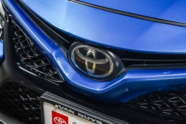 Thumbnail: 2019 Toyota Camry - 9