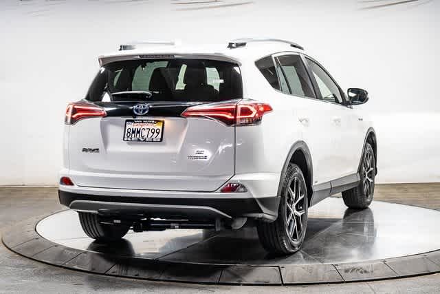 Thumbnail: 2017 Toyota RAV4 - 5