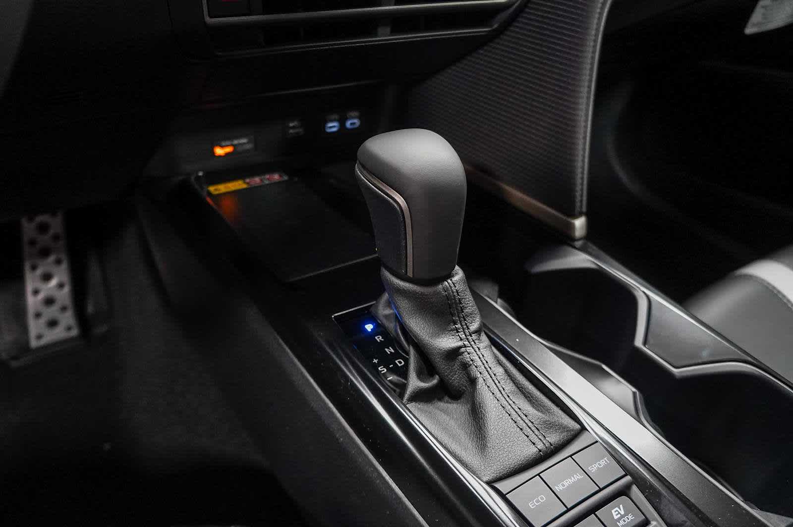 Thumbnail: 2025 Toyota Camry - 20