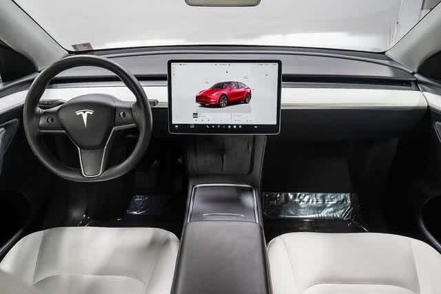 Thumbnail: 2024 Tesla Model Y - 12