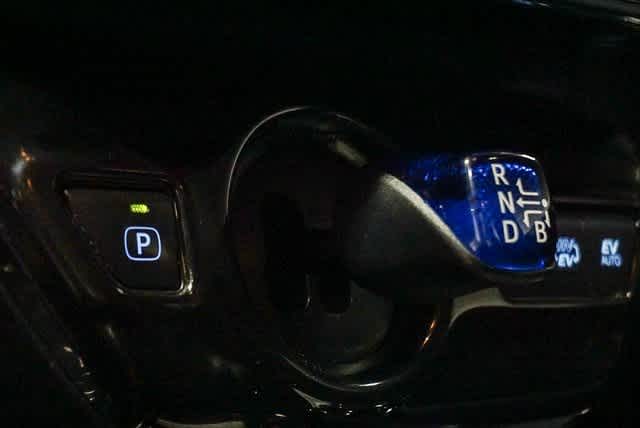 Thumbnail: 2018 Toyota Prius Prime - 21