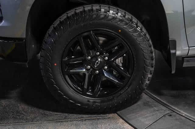 Thumbnail: 2023 Chevrolet Silverado 1500 - 10