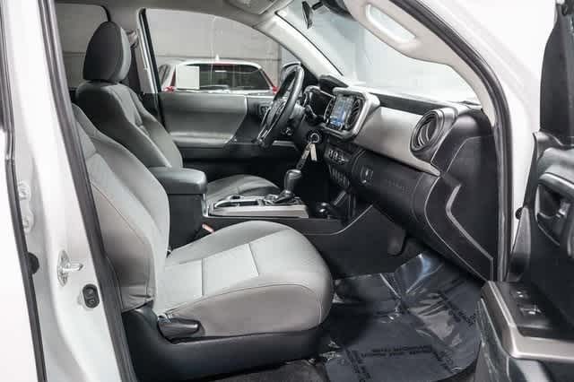 Thumbnail: 2021 Toyota Tacoma - 16