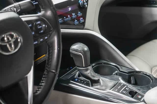 Thumbnail: 2020 Toyota Camry - 24