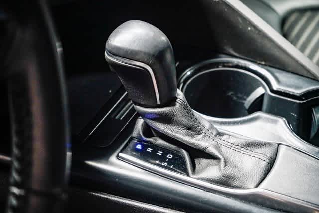 Thumbnail: 2020 Toyota Camry - 21