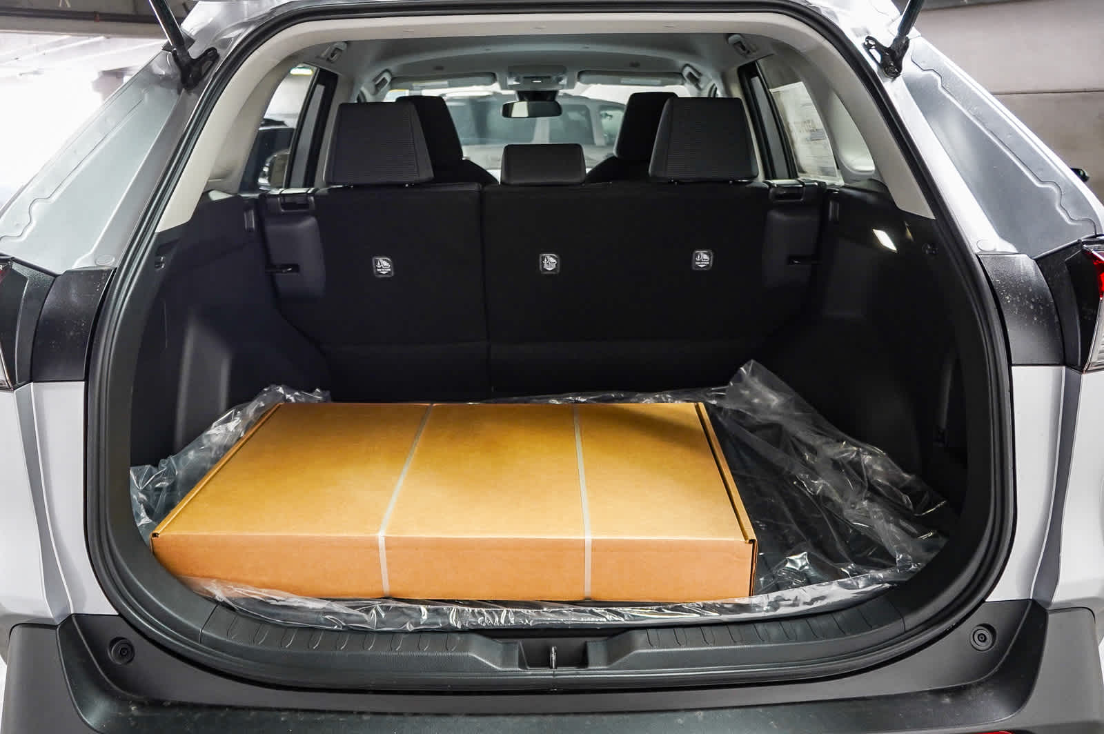 Thumbnail: 2025 Toyota RAV4 - 12