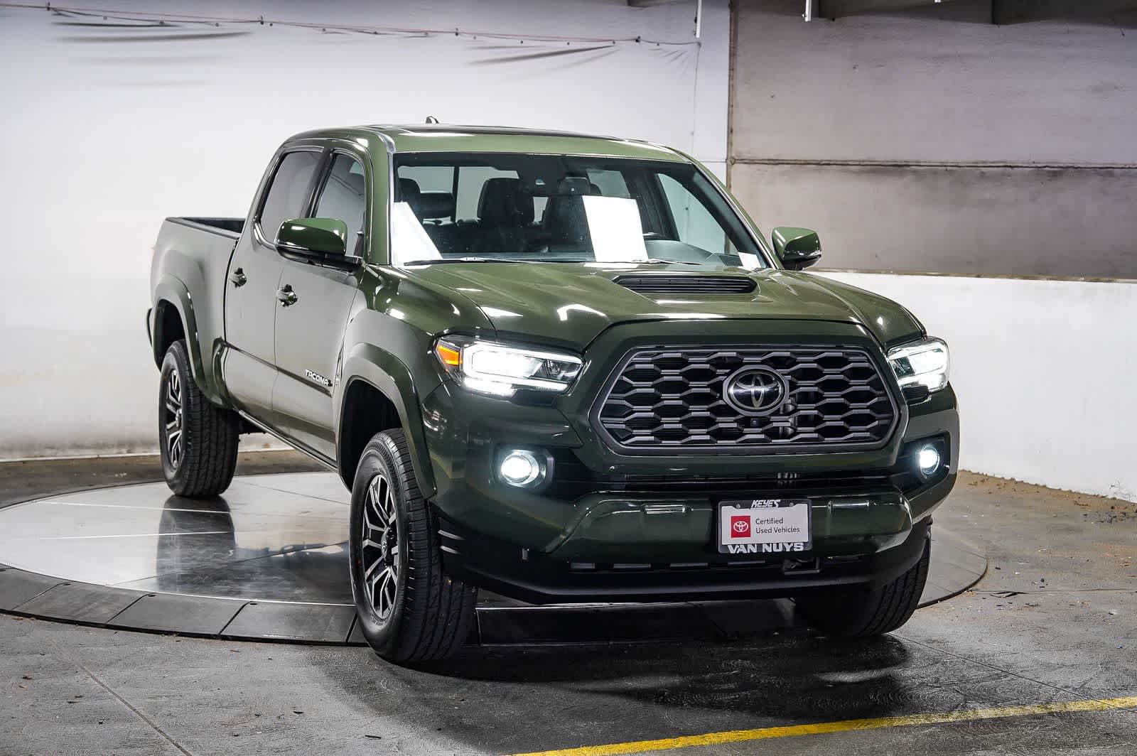 Thumbnail: 2021 Toyota Tacoma - 3