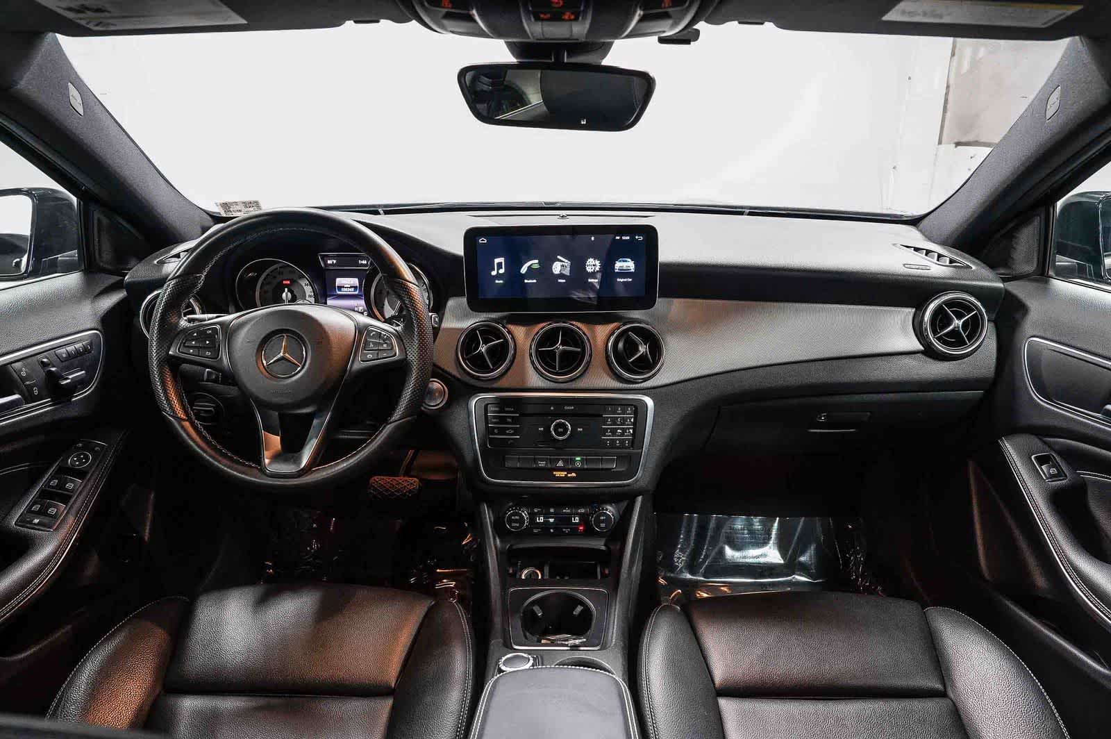 Thumbnail: 2016 Mercedes-Benz GLA - 12