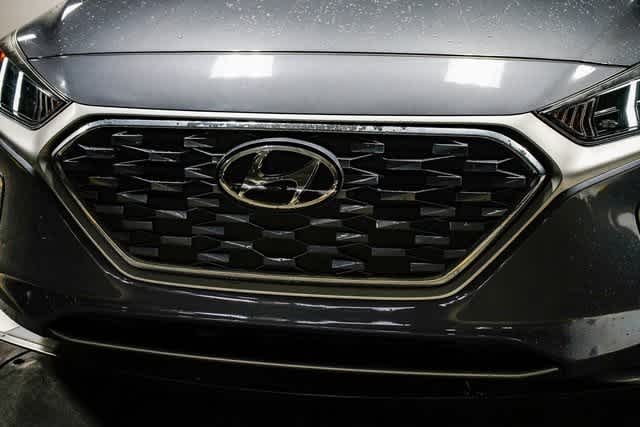 Thumbnail: 2020 Hyundai Ioniq - 8