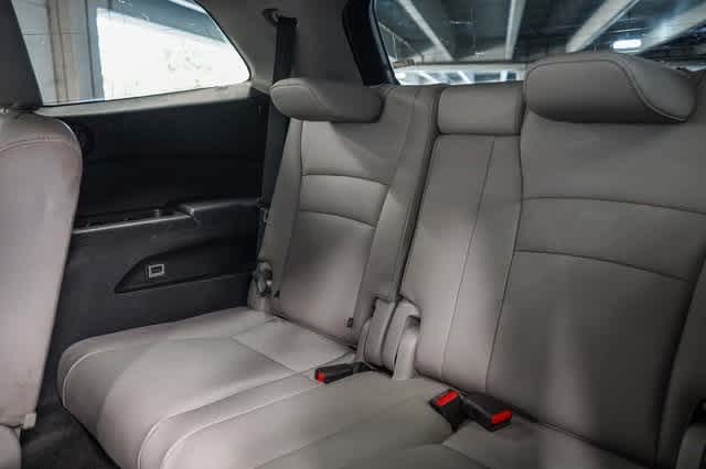 Thumbnail: 2017 Honda Pilot - 20