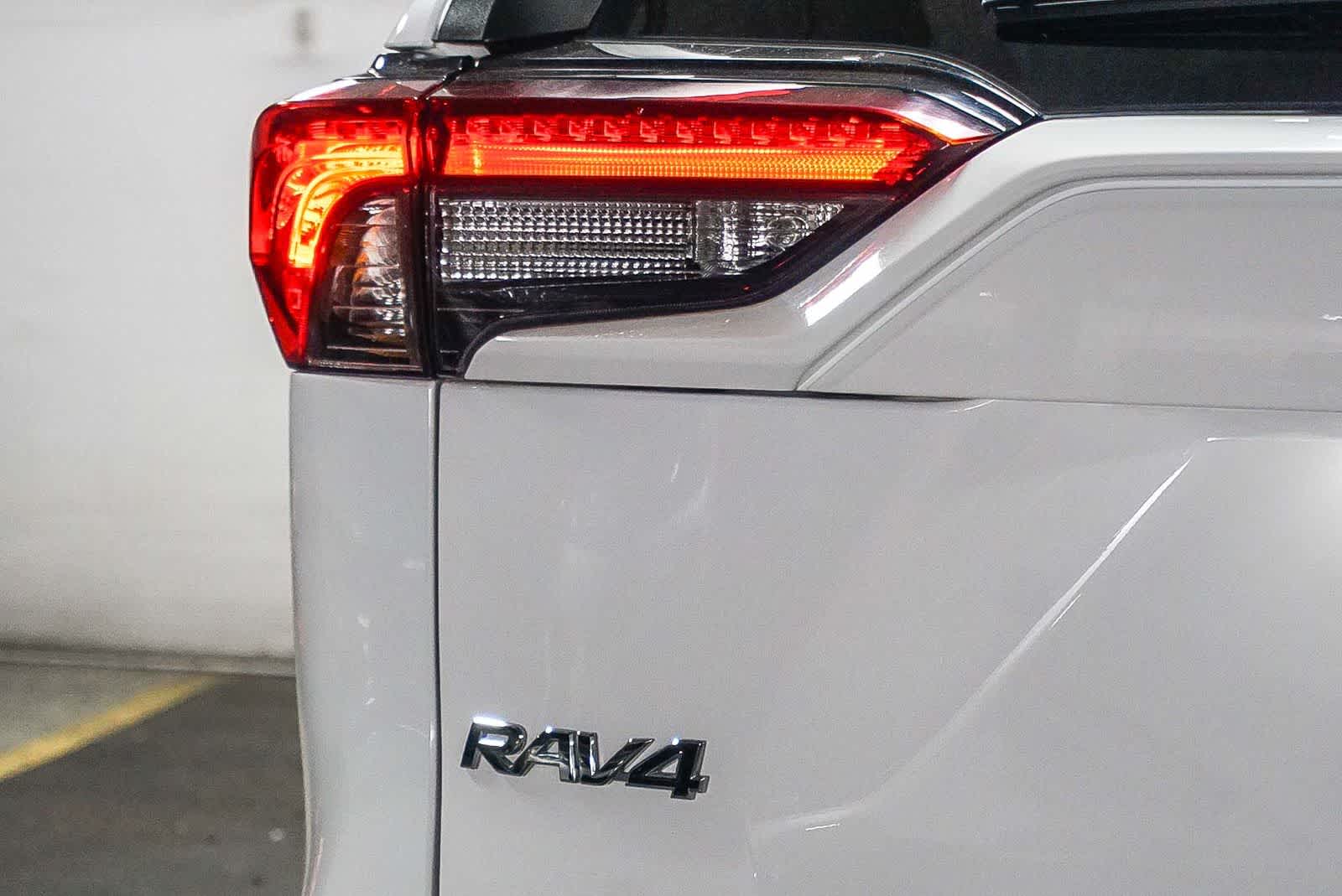 Thumbnail: 2024 Toyota RAV4 - 11