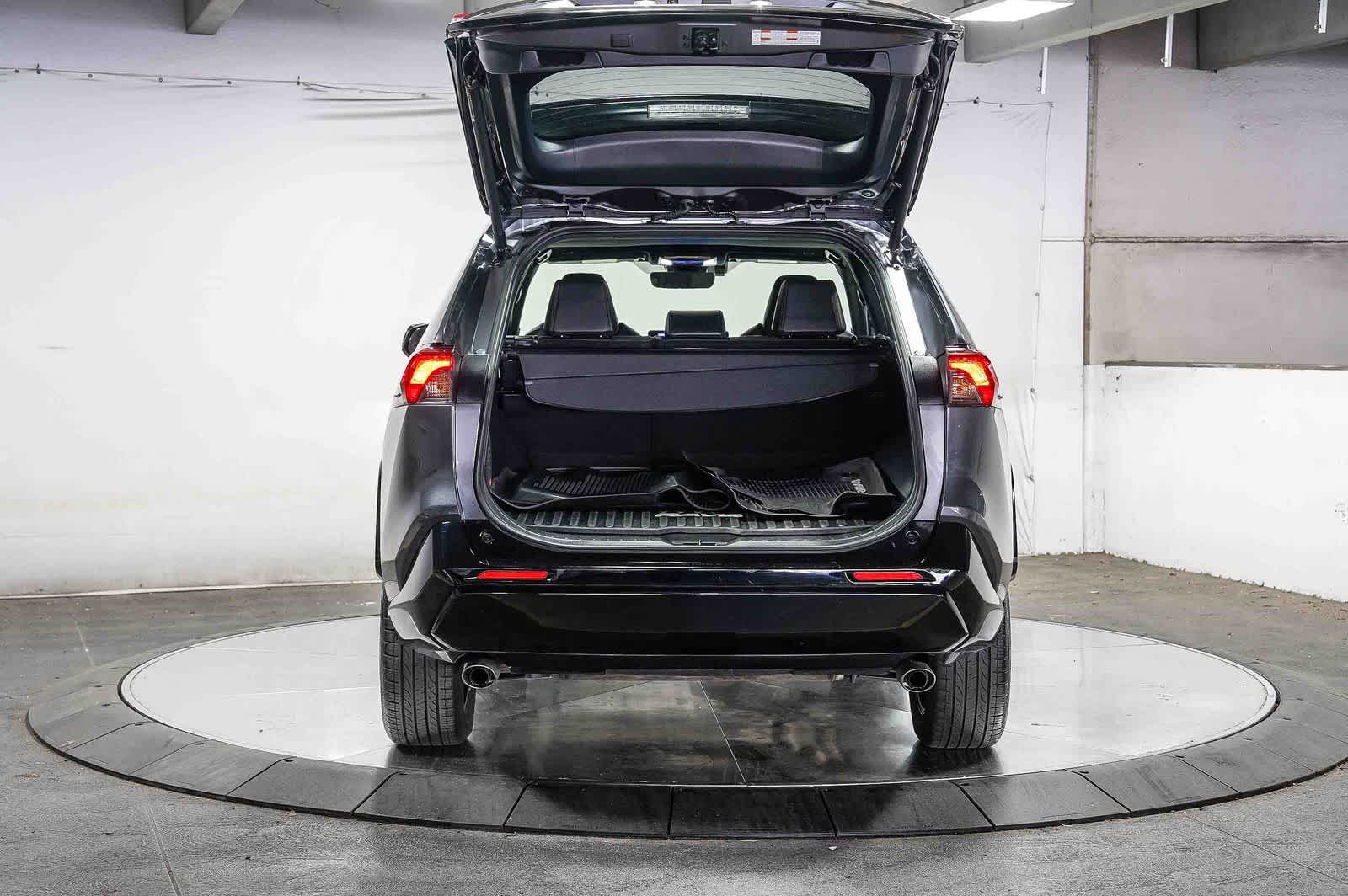 Thumbnail: 2024 Toyota RAV4 - 28