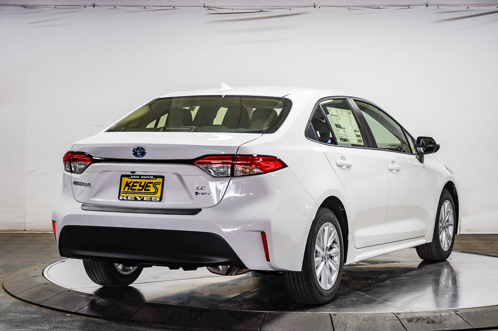 2025 Toyota Corolla LE 4