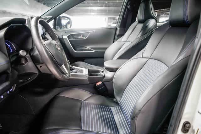 Thumbnail: 2021 Toyota RAV4 - 18