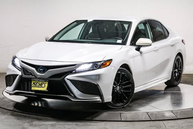 2022 Toyota Camry XSE -
                Van Nuys, CA