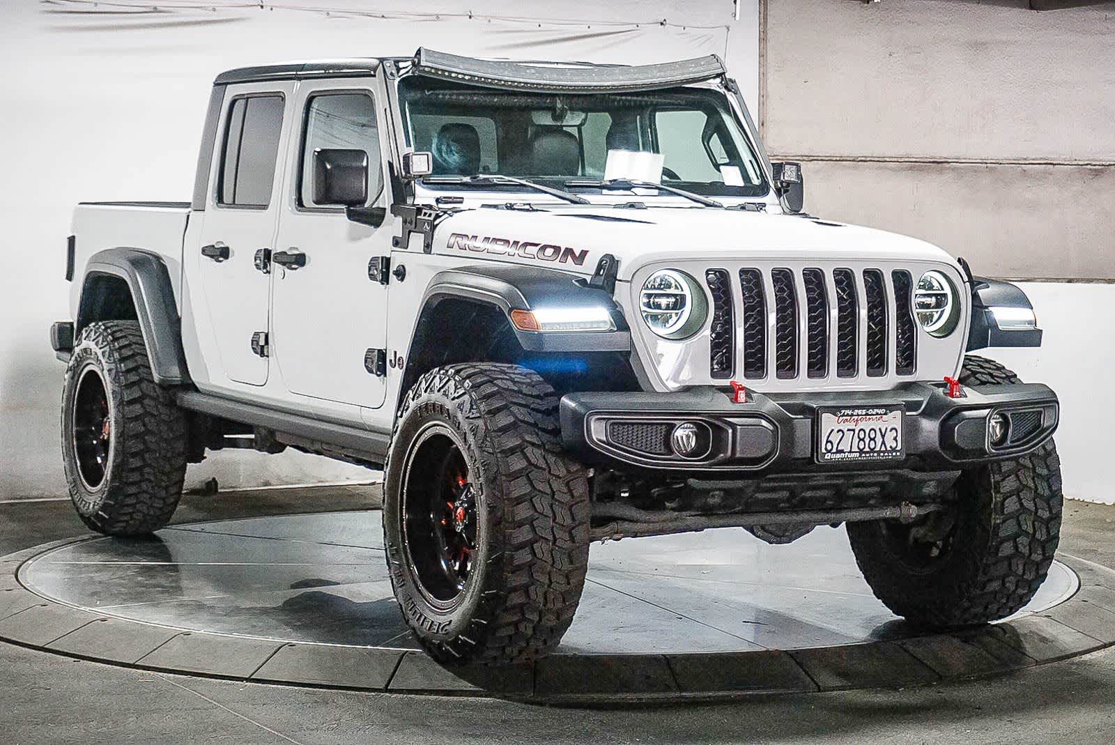 Thumbnail: 2020 Jeep Gladiator - 3