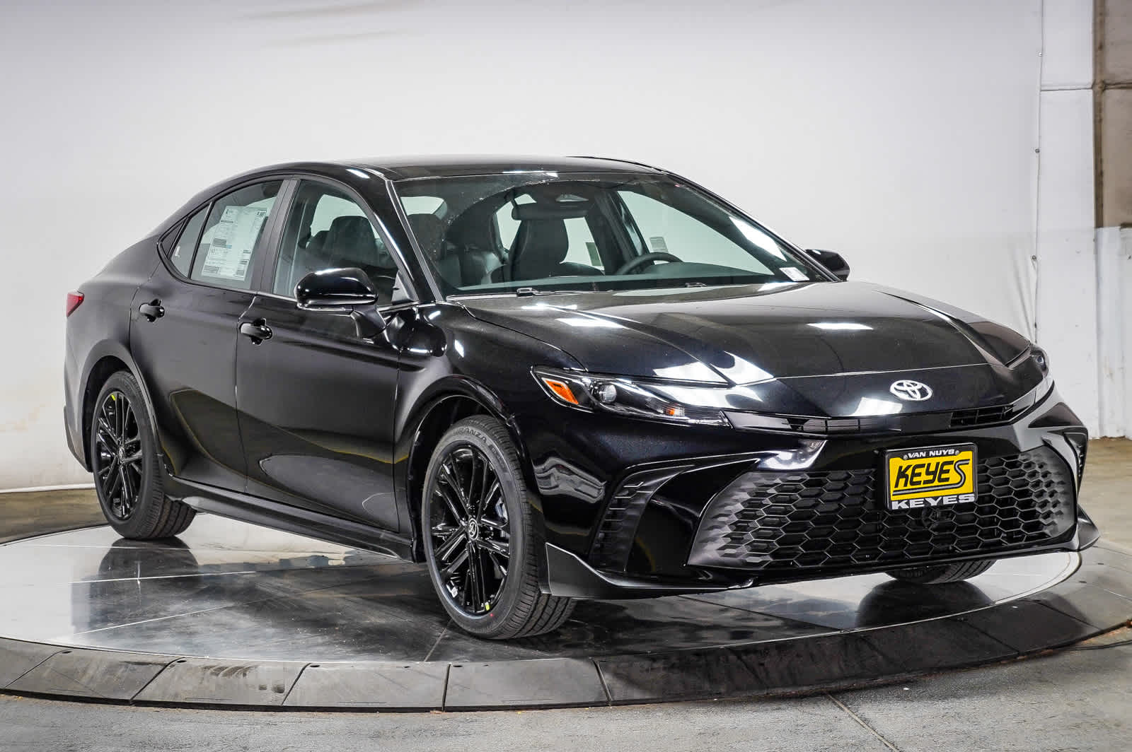 Thumbnail: 2025 Toyota Camry - 5