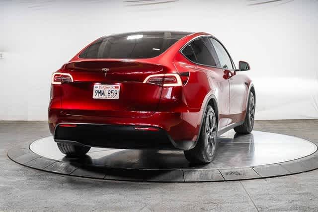 Thumbnail: 2024 Tesla Model Y - 4