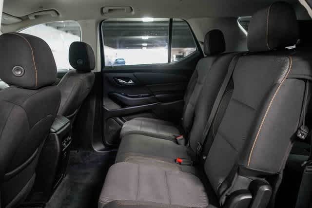 Thumbnail: 2019 Chevrolet Traverse - 17