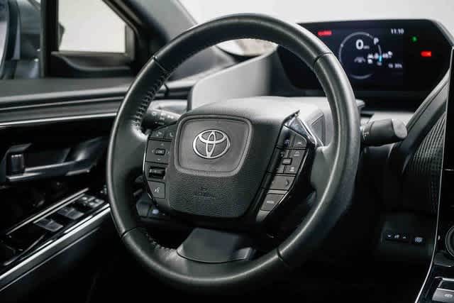 Thumbnail: 2025 Toyota bZ4X - 16