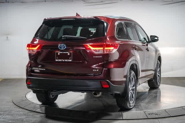 Thumbnail: 2018 Toyota Highlander - 5