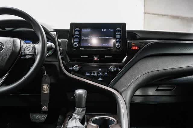 2022 Toyota Camry SE 14
