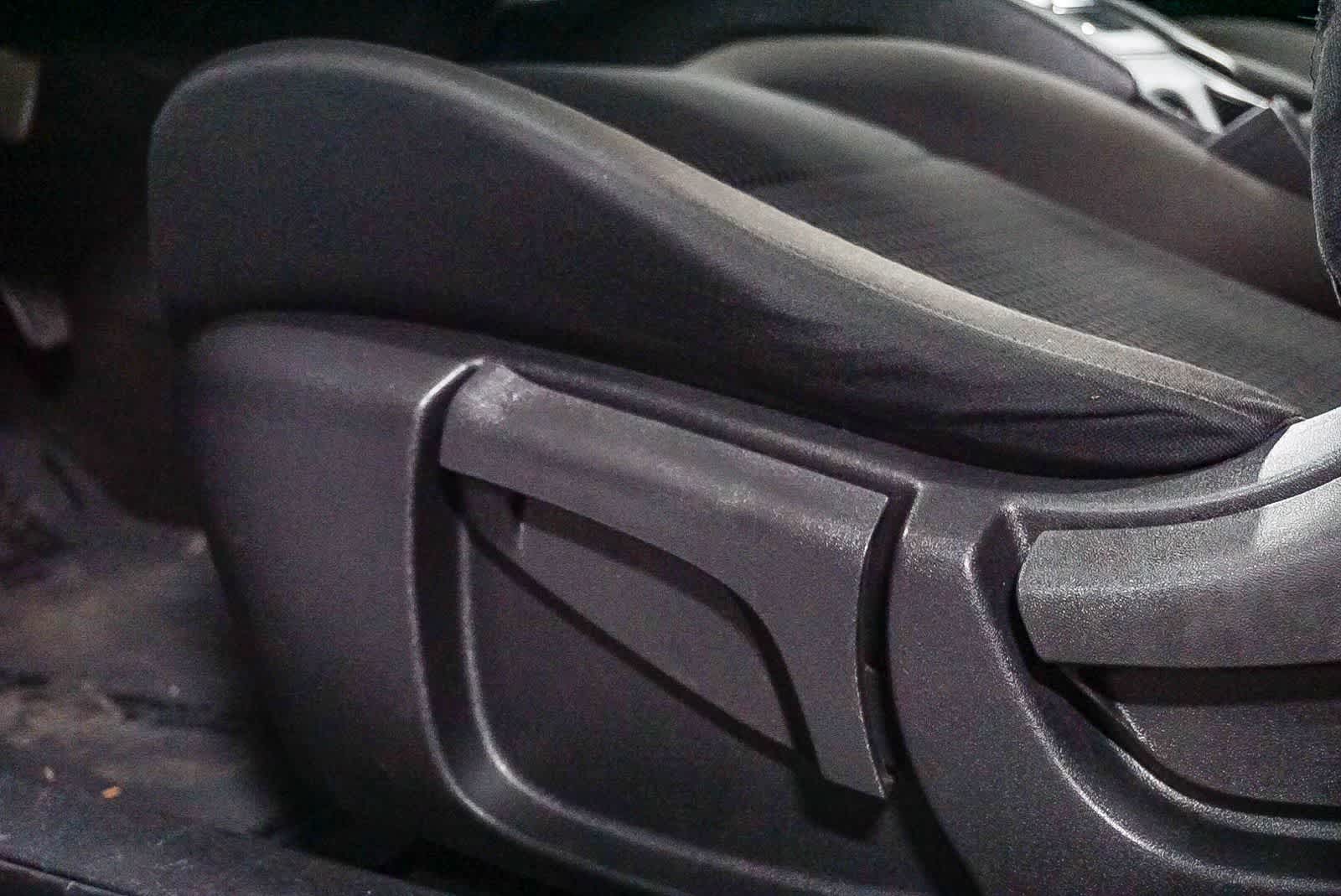 Thumbnail: 2020 Nissan Rogue Sport - 22