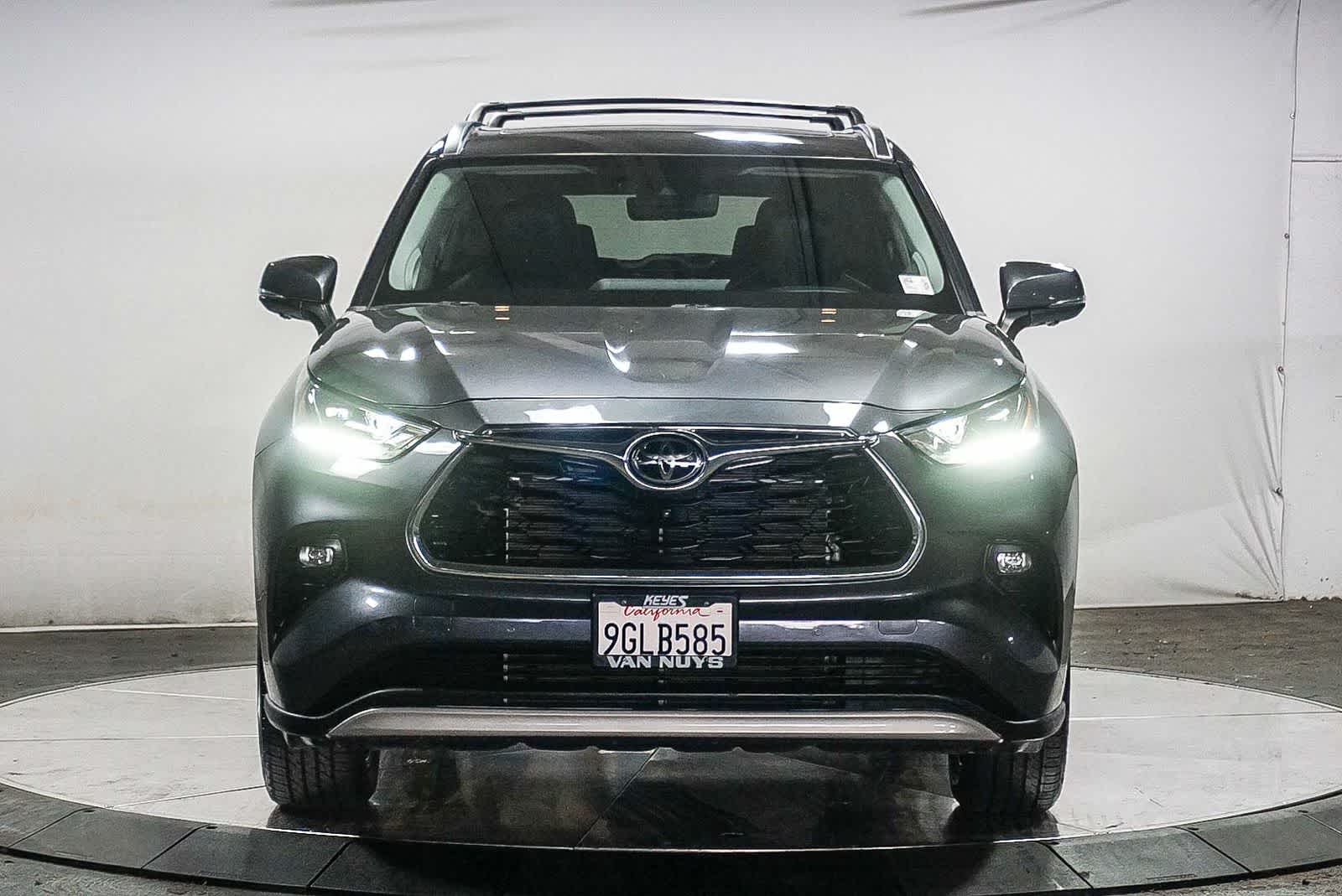Thumbnail: 2023 Toyota Highlander - 5