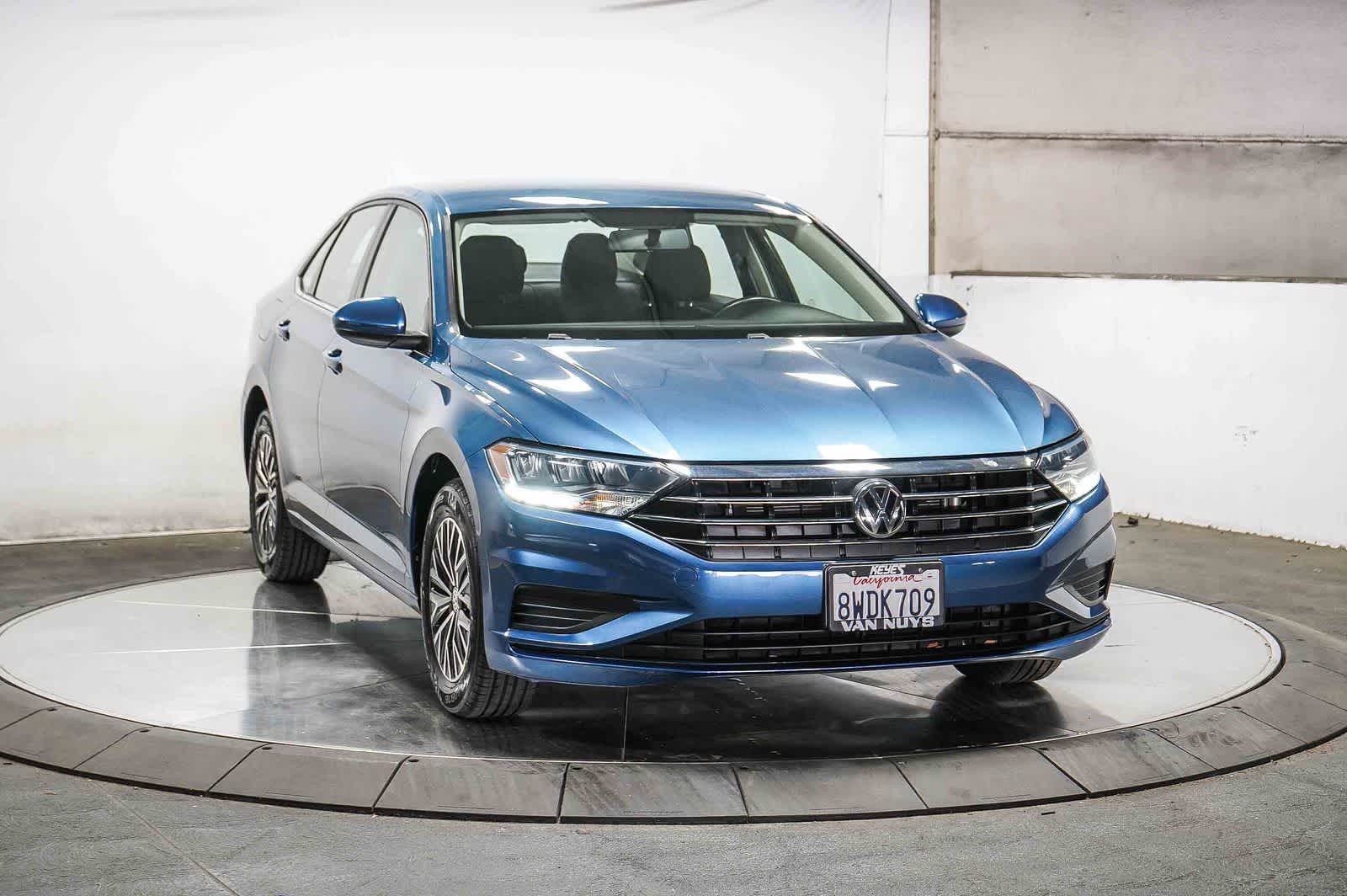 Thumbnail: 2021 Volkswagen Jetta - 2