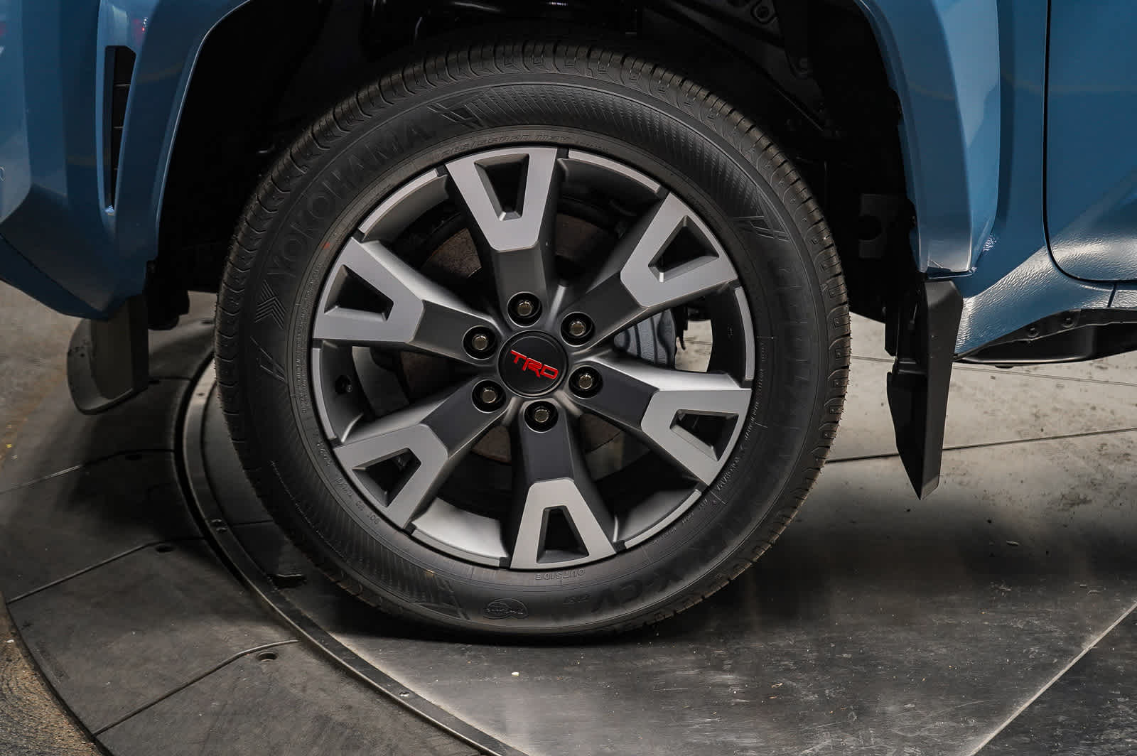 Thumbnail: 2025 Toyota 4Runner - 9