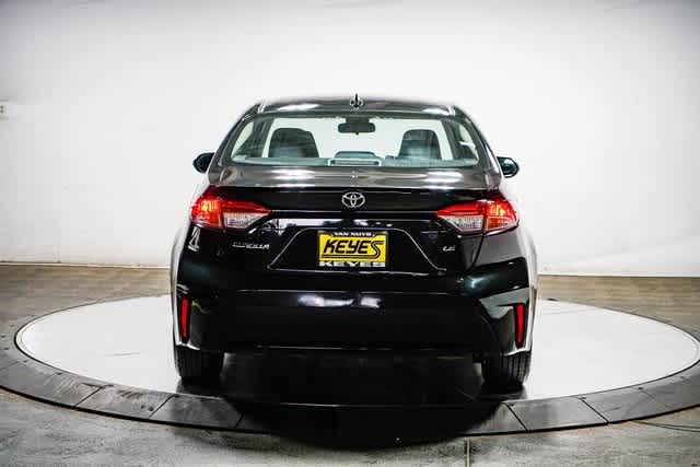 2022 Toyota Corolla LE 4