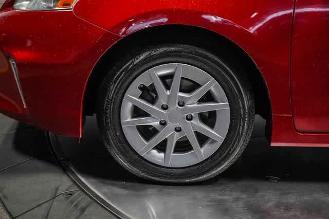 Thumbnail: 2013 Toyota Prius v - 9