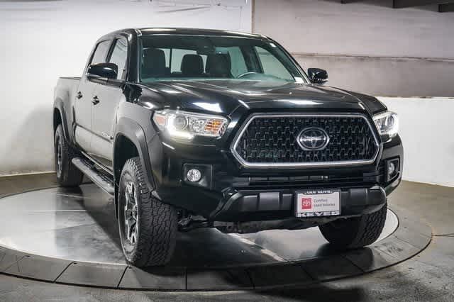 Thumbnail: 2018 Toyota Tacoma - 3
