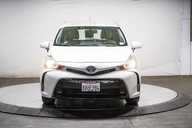 Thumbnail: 2017 Toyota Prius v - 6