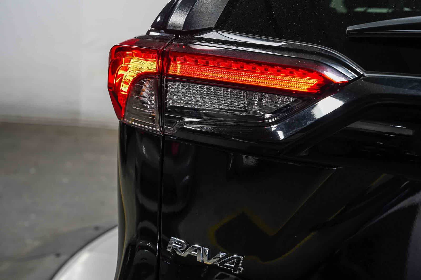 Thumbnail: 2024 Toyota RAV4 - 11