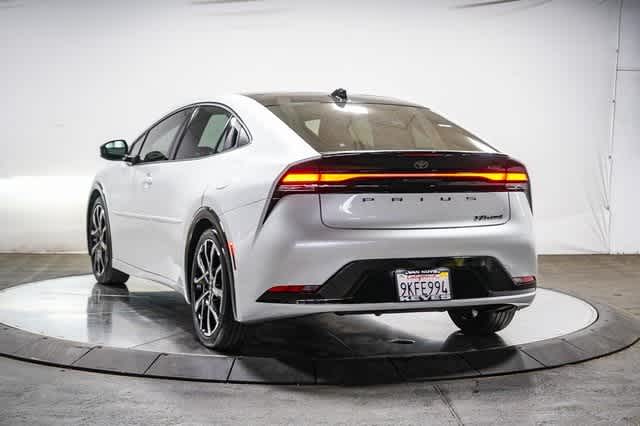 Thumbnail: 2024 Toyota Prius Prime - 3