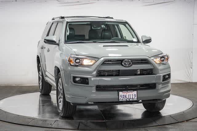 Thumbnail: 2022 Toyota 4Runner - 6