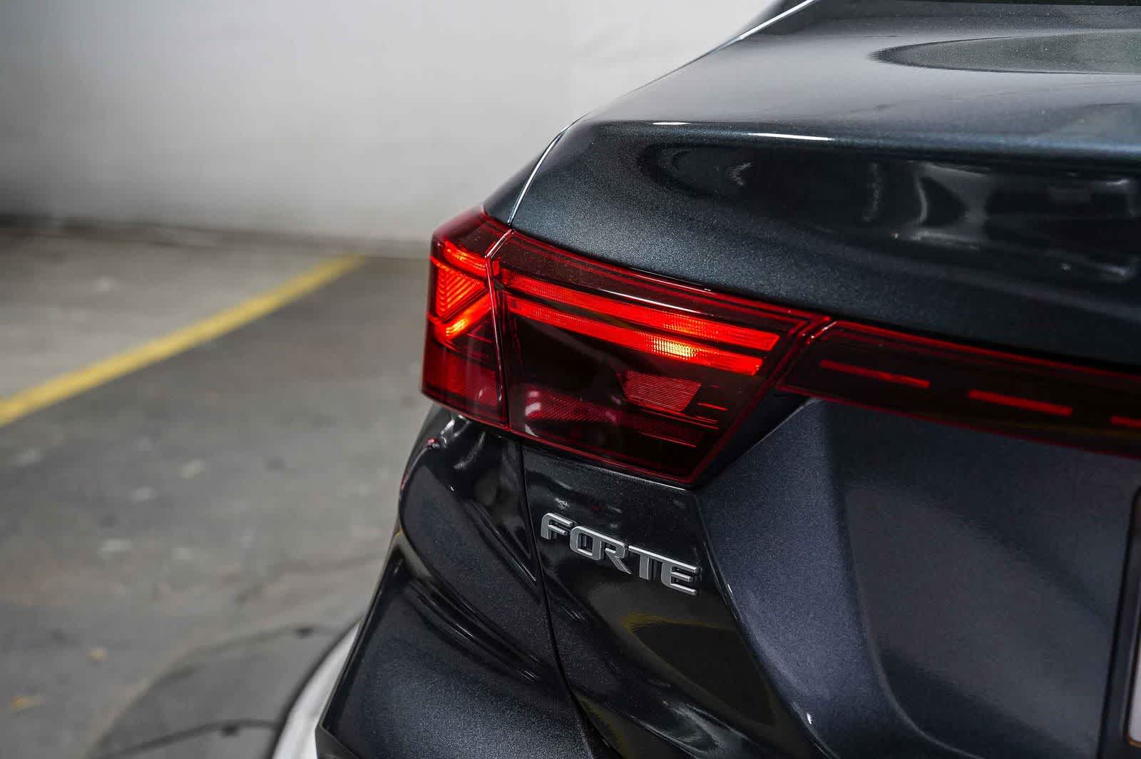 Thumbnail: 2023 Kia Forte - 11